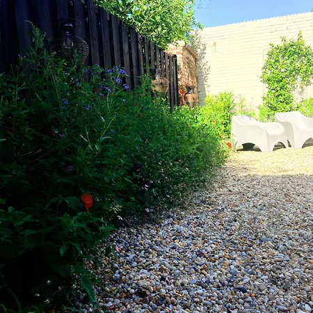 Os Hoes 1851 Guest house 3*