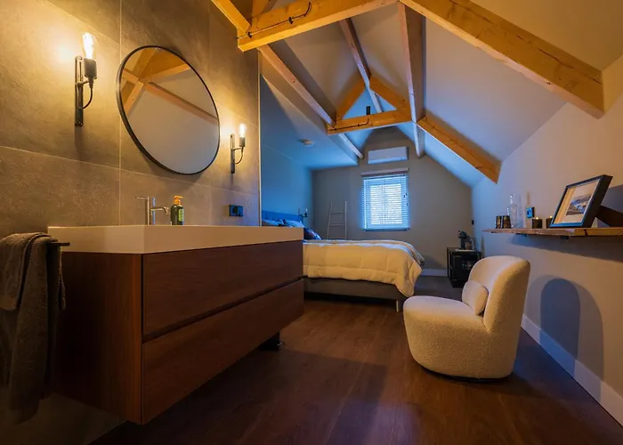 Гостевой дом Os Hoes 1851 3*