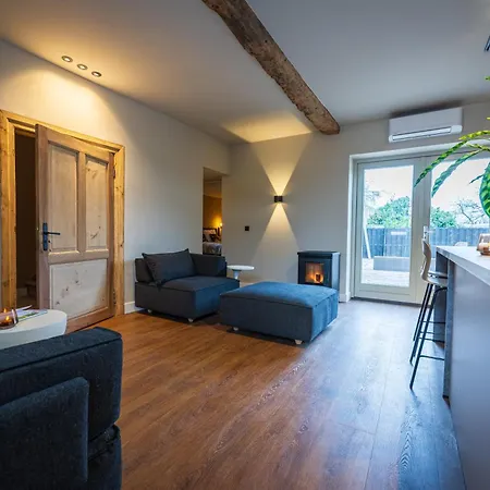 Gasthuis Os Hoes 1851 3*